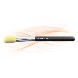 MAC 168 Large Angled Contour Brush