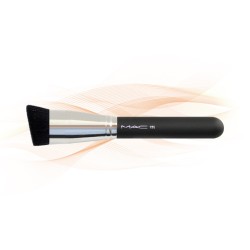 MAC 196 Slanted Flat Top Foundation Brush
